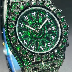 2024 Hip Hop Green Diamond Watch – Men's Fashion Square Quartz Wristwatch with Iced-Out Design